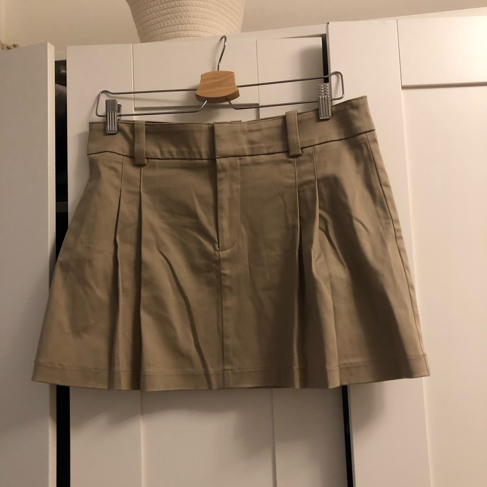 Aritzia Sunday Best Rider Skirt